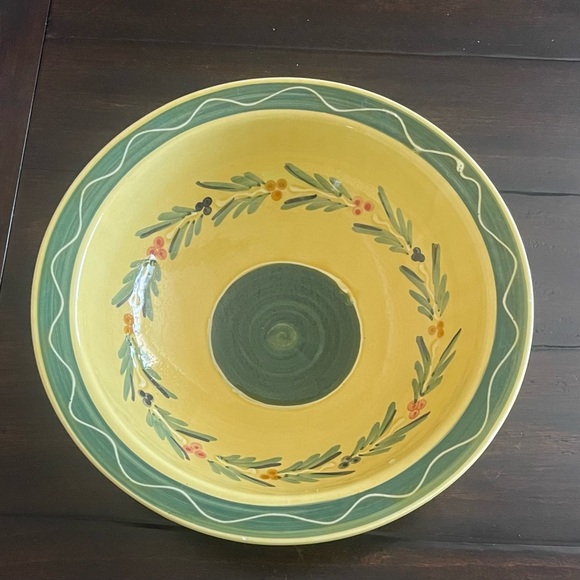Williams Sonoma Handcrafted Yellow and Green Ceramic Bowl Set - Picture 2 of 9